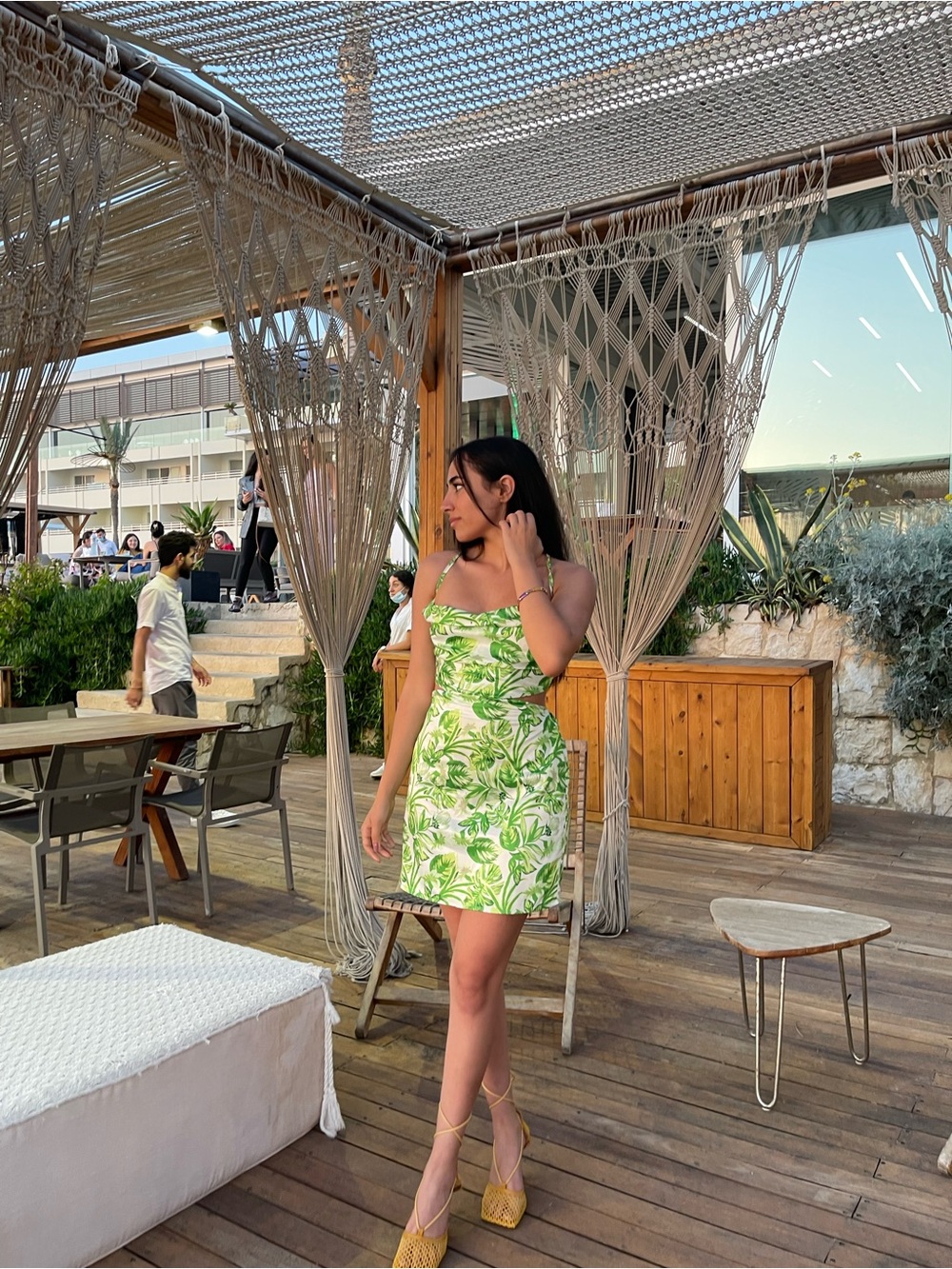 Green Leaf-Print Strapless Mini Dress 💚🤍
